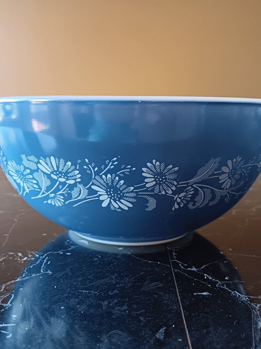 Vintage Pyrex 442 Colonial Mist Blue Daisy Cinderella Mixing Bowl 1.5 Qt